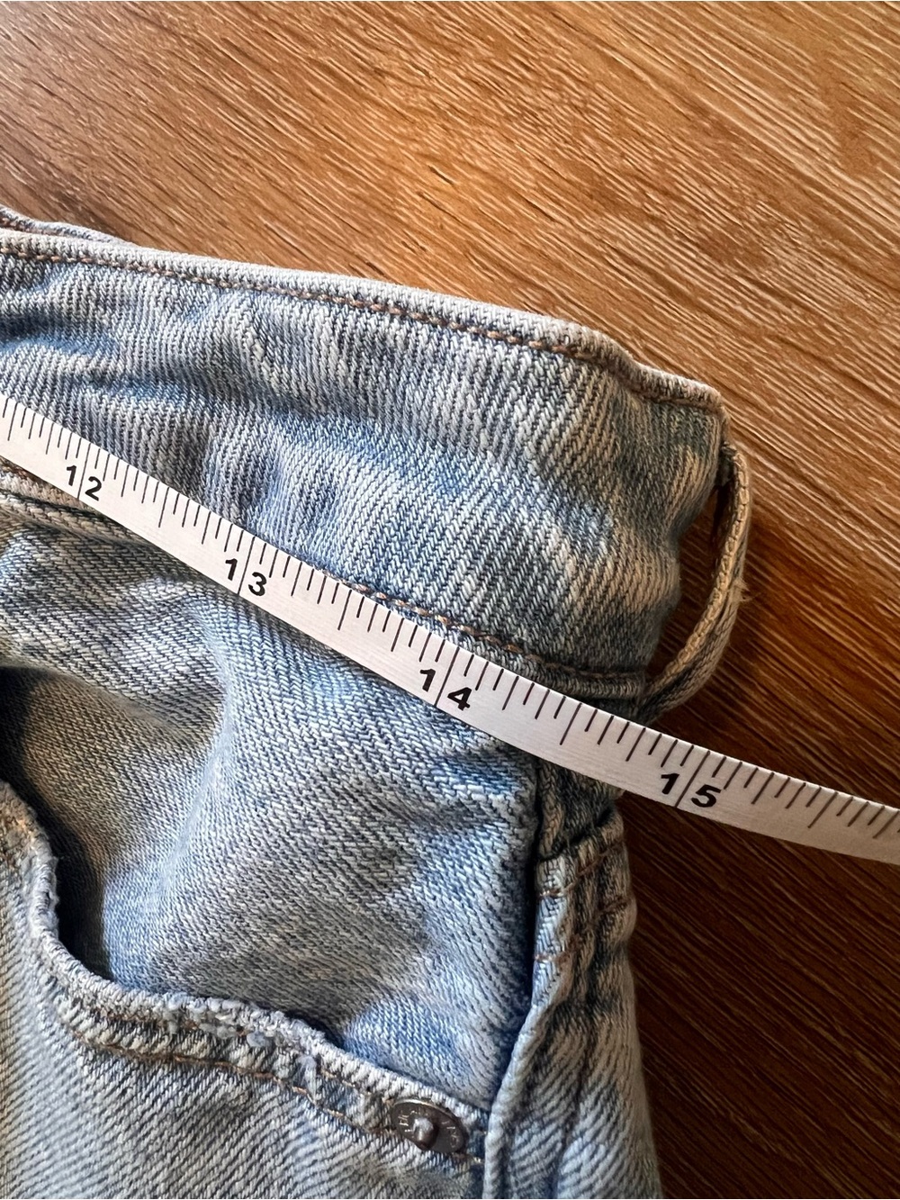 American Eagle Mom Jean 10 Short - - Picture 5 of 8